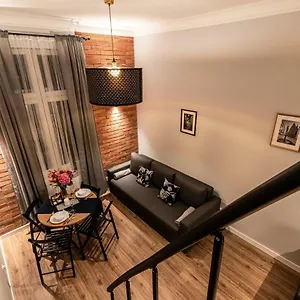 Lubomirskiego 23 - Great Location, 10 Min To Main Square By Foot, Right Next To Main Rail And Bus Station Aparthotel Krakov