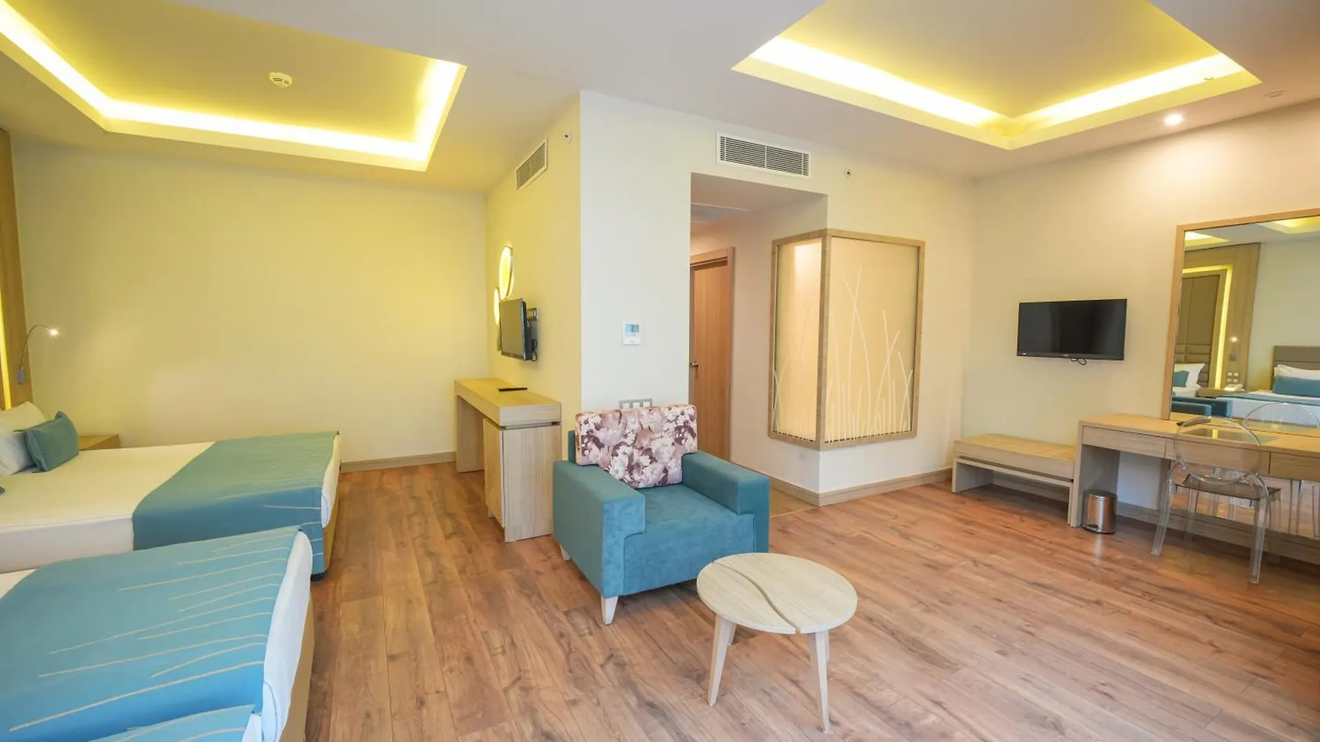 Orka Lotus Beach Marmaris 5*,
